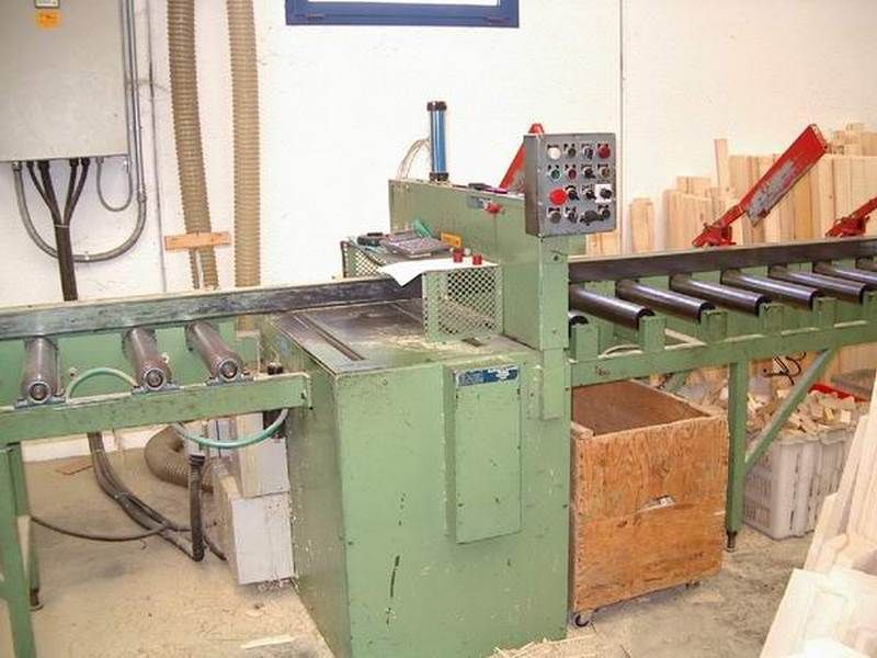 Troncatrice automatica T140/R usata